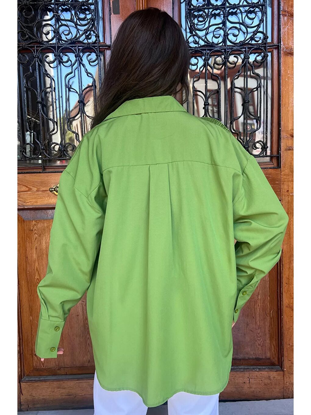 Yeşil Gül Detaylı Tarz Kadın Gömlek-3