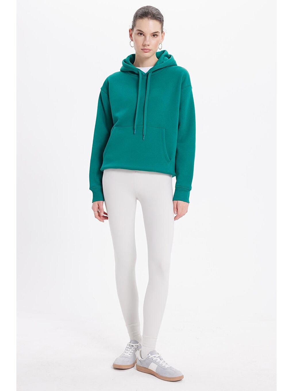 Kadın Oversize Geniş Kesim Pamuklu Yumuşak Dokulu İçi Polarlı Basic Yeşil Kapüşonlu Sweatshirt-3
