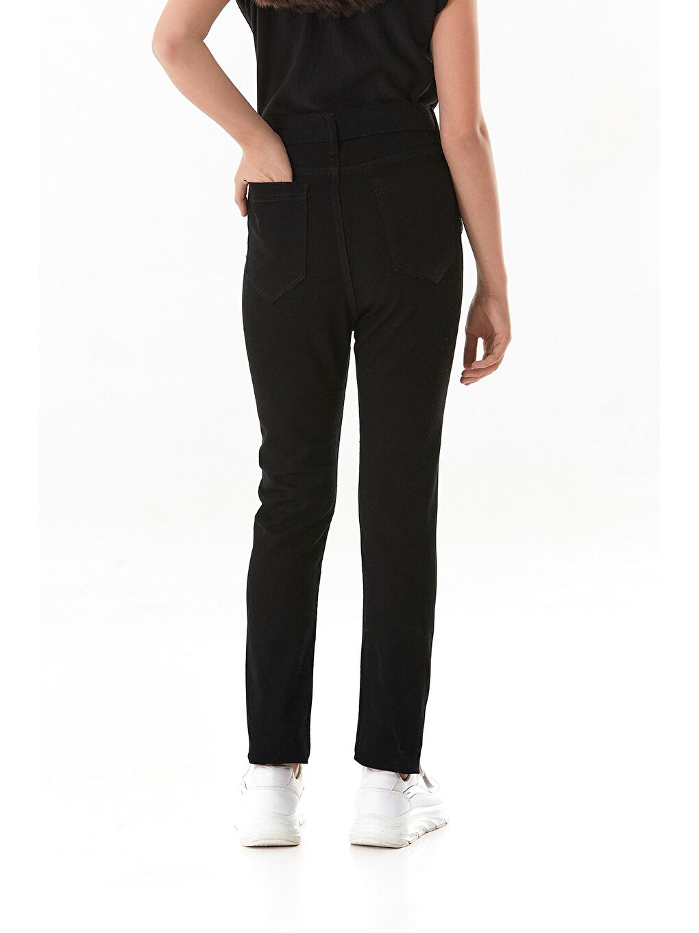 Siyah Cebi Taş Detaylı Kız Çocuk Pantolon-1