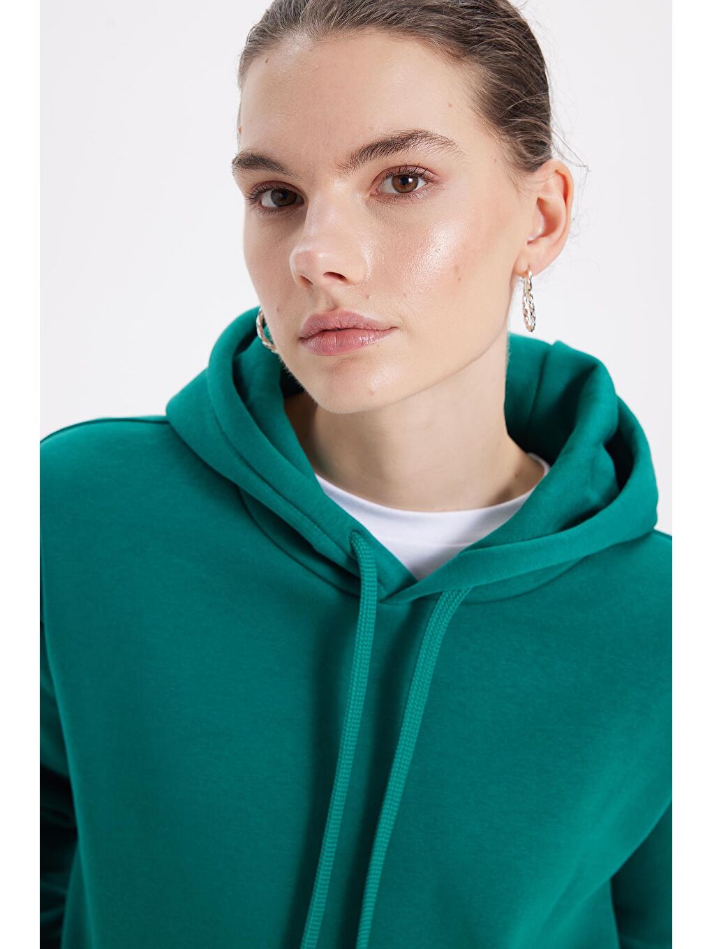 Kadın Oversize Geniş Kesim Pamuklu Yumuşak Dokulu İçi Polarlı Basic Yeşil Kapüşonlu Sweatshirt-4