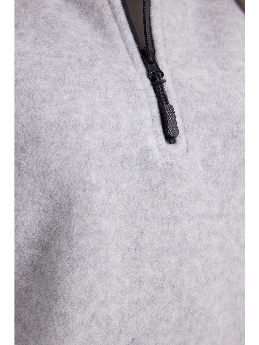 Kadın Standart Fit Anti-Pilling Tüylenme Yapmayan Soğuk Geçirmez Gri Bato Yaka Polar Sweatshirt-4