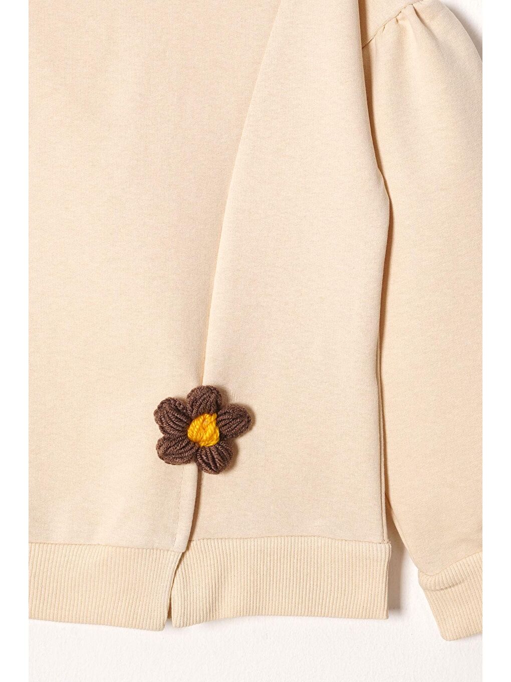 Bej Bisiklet Yaka Yırtmaçta Papatya Detaylı Kız Çocuk Eşofman Takım-5