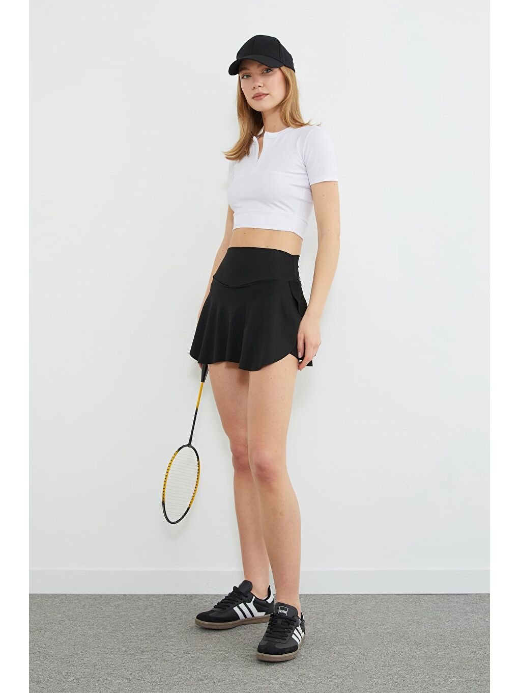 Siyah Beli Lastikli Şortlu Tenis Eteği-1