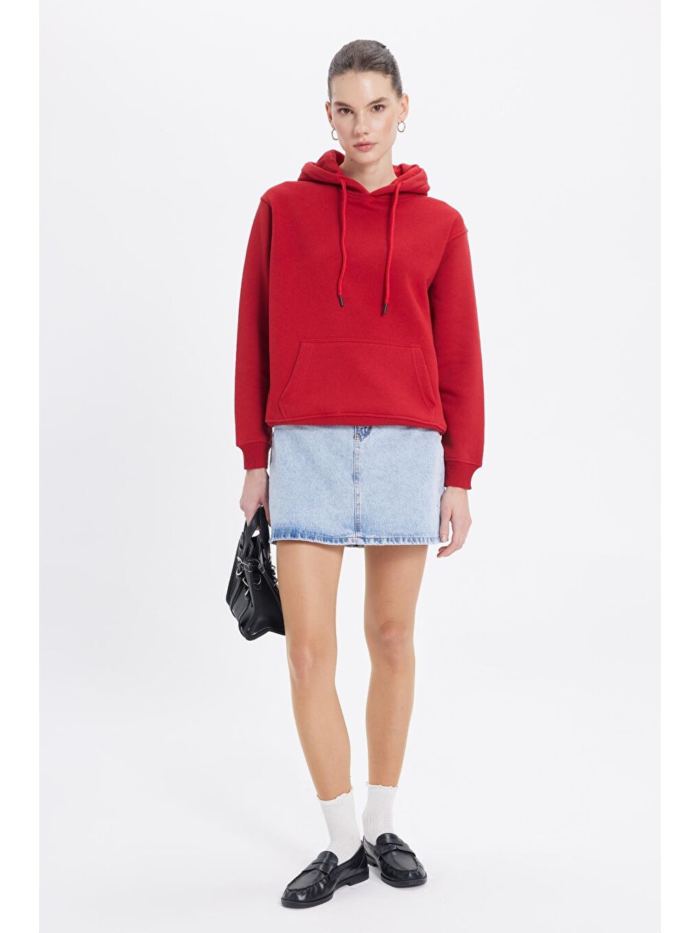 Kadın Relax Fit Rahat Kesim Pamuklu Kapüşonlu Kanguru Cepli Kırmızı Sweatshirt-3