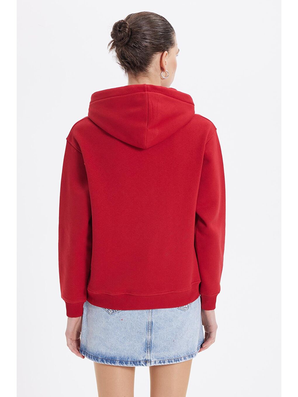 Kadın Relax Fit Rahat Kesim Pamuklu Kapüşonlu Kanguru Cepli Kırmızı Sweatshirt-6