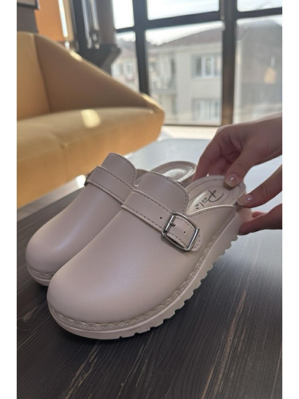 Ekru Prl 3102 Tokalı Ortopedik Yumuşak Hafif Taban Önü Kapalı Günlük Anne Kadın Terlik-1