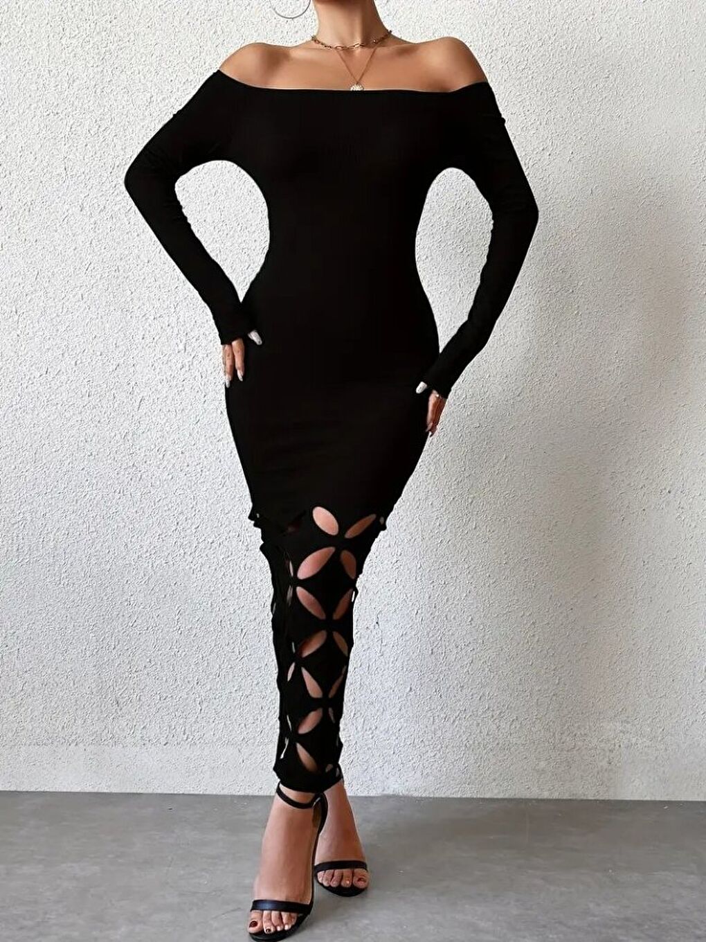 Siyah Kadın Madonna Yaka Uzun Kollu Lazer çiçek Kesim Detaylı Uzun Ithal Krep Elbise-2