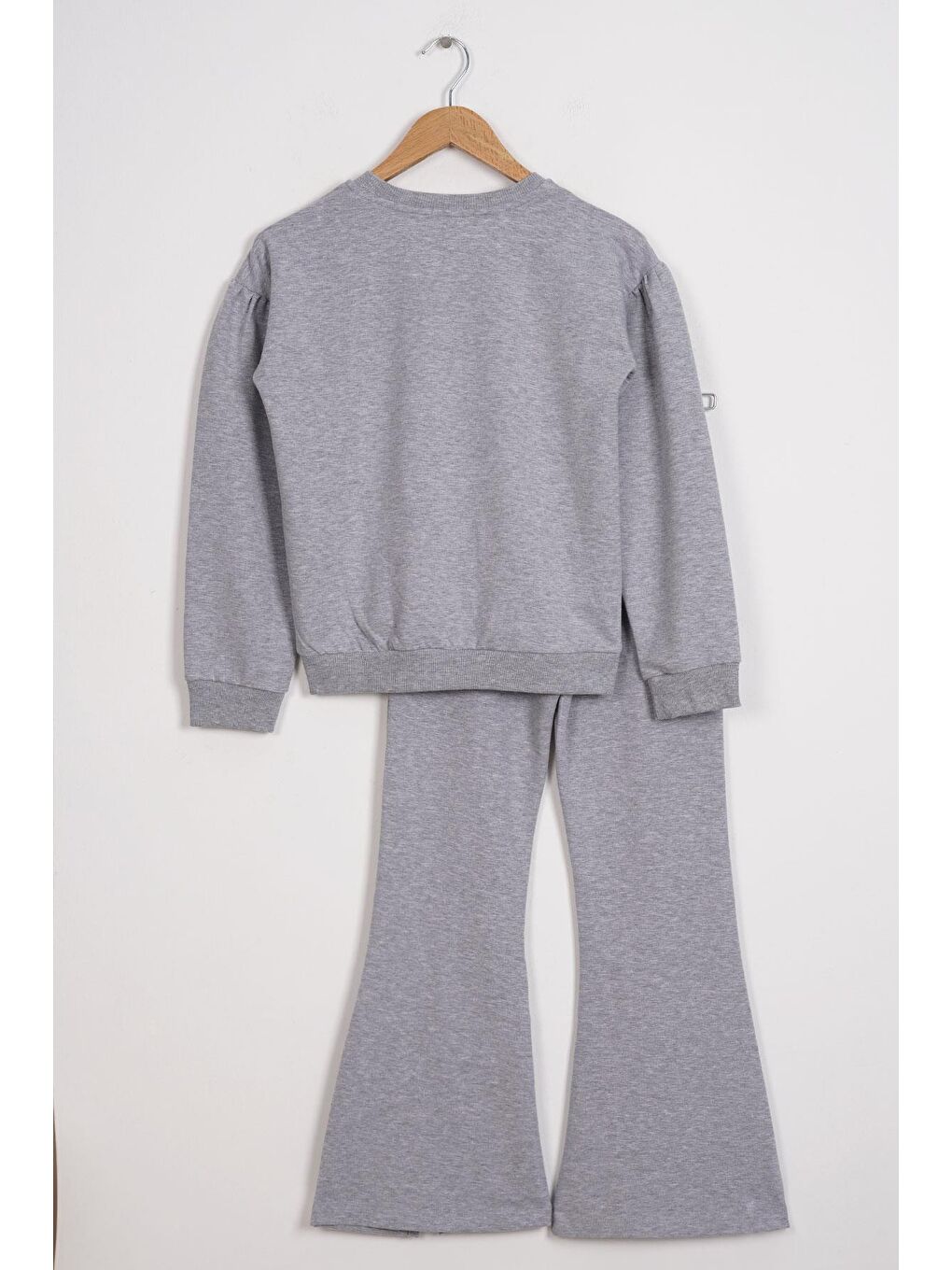 Gri Bisiklet Yaka Yırtmaçta Papatya Detaylı Kız Çocuk Eşofman Takım-2