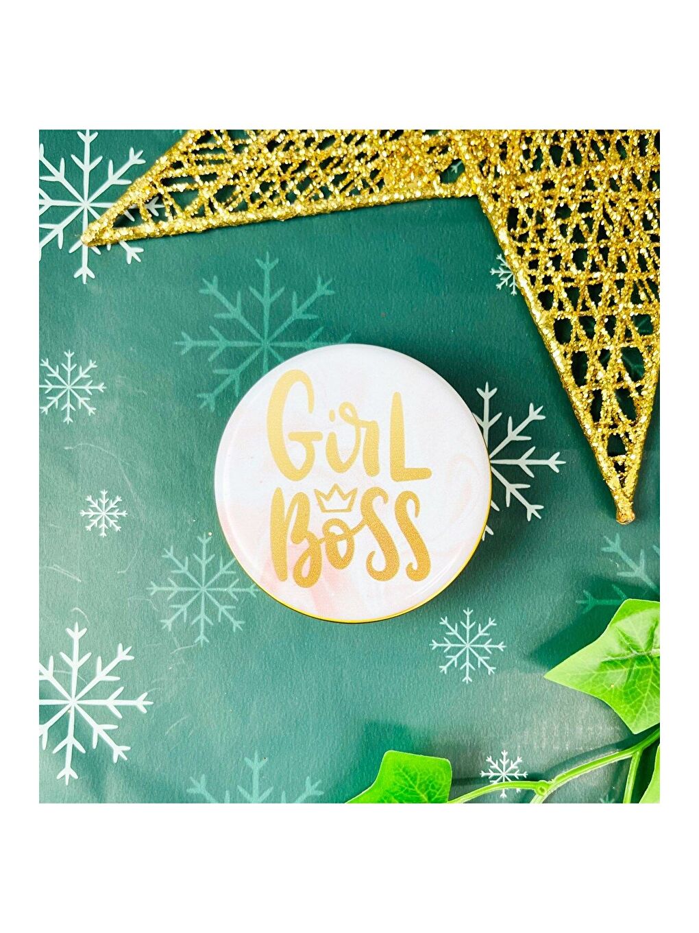 BAM HEDİYELİK EŞYA Karişik Girl Boss Tasarımlı Kokulu Teneke Mum - 1