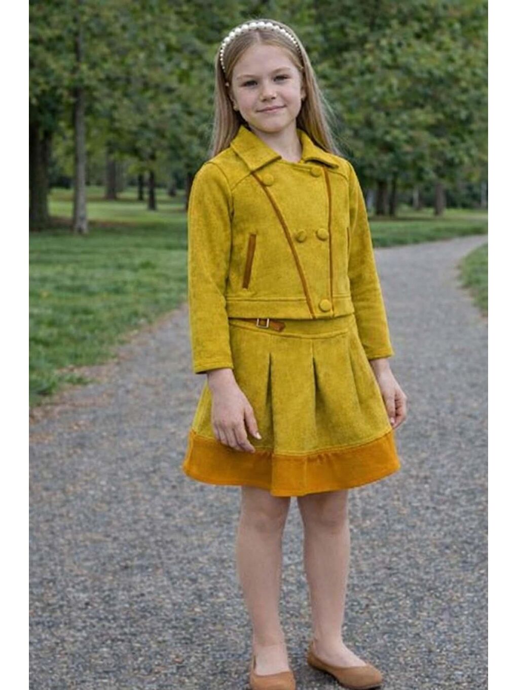 Sarı Kız Çocuk Şerit Detaylı Gömlek Yaka Ceket Beli Manşetli Piliseli Süet Hardal Etekli Takım-2