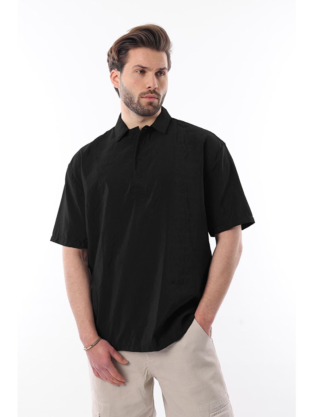 Siyah Oversize Rahat Kesim Kısa Kollu Gömlek 6744-1
