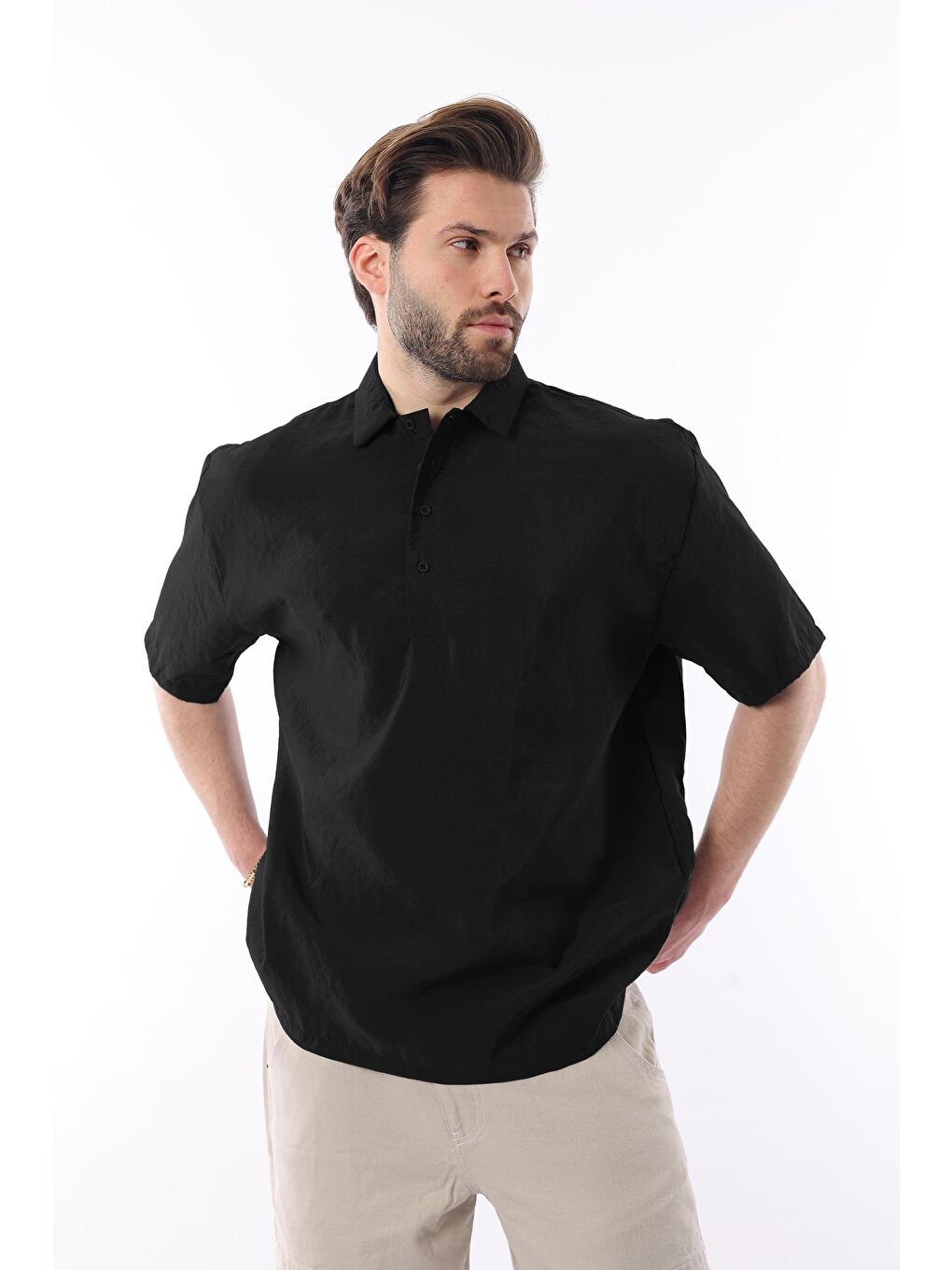 Siyah Oversize Rahat Kesim Kısa Kollu Gömlek 6744-3
