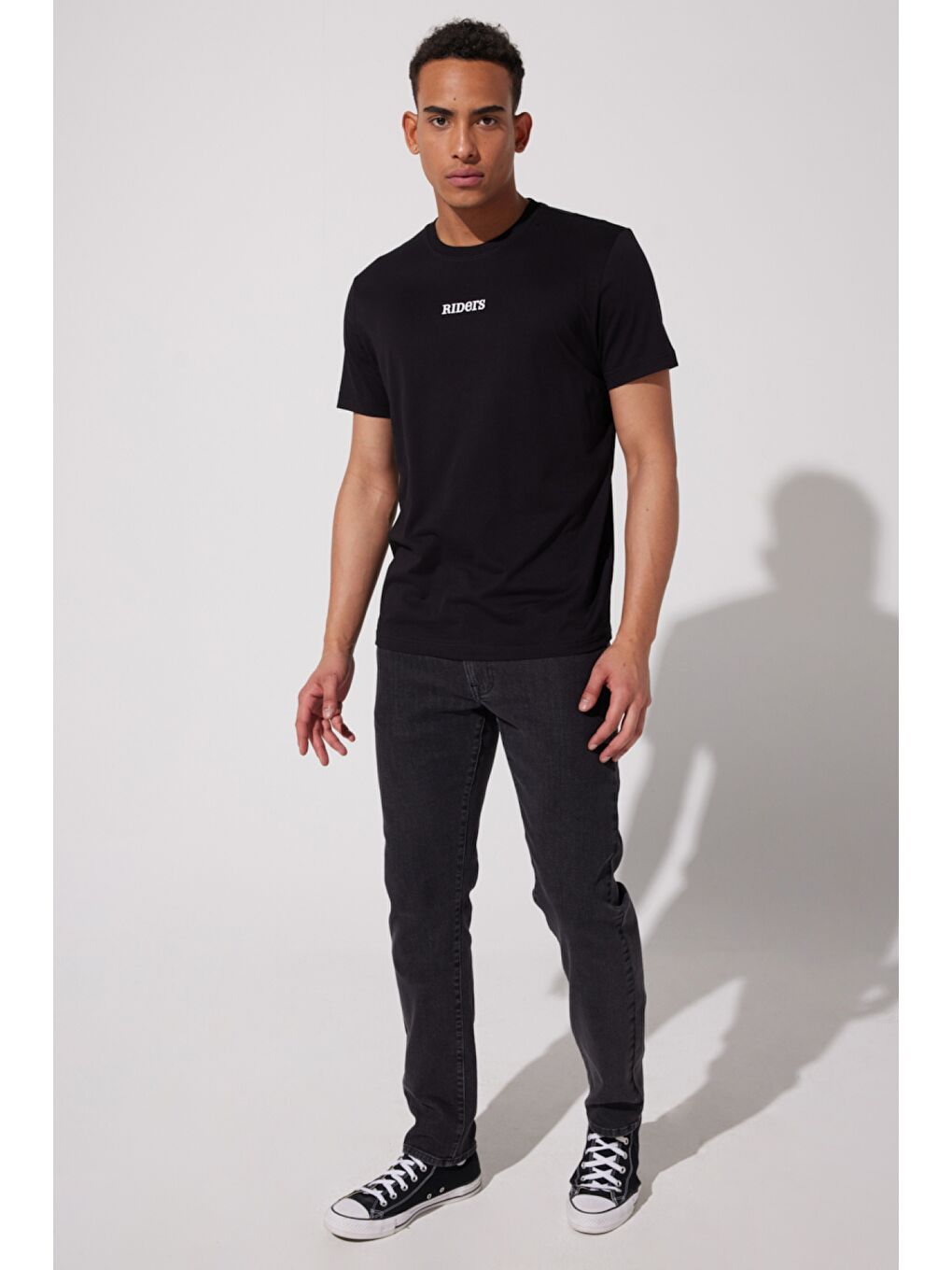 Regular Fit %100 Pamuk Bisiklet Yaka Siyah Tişört-3