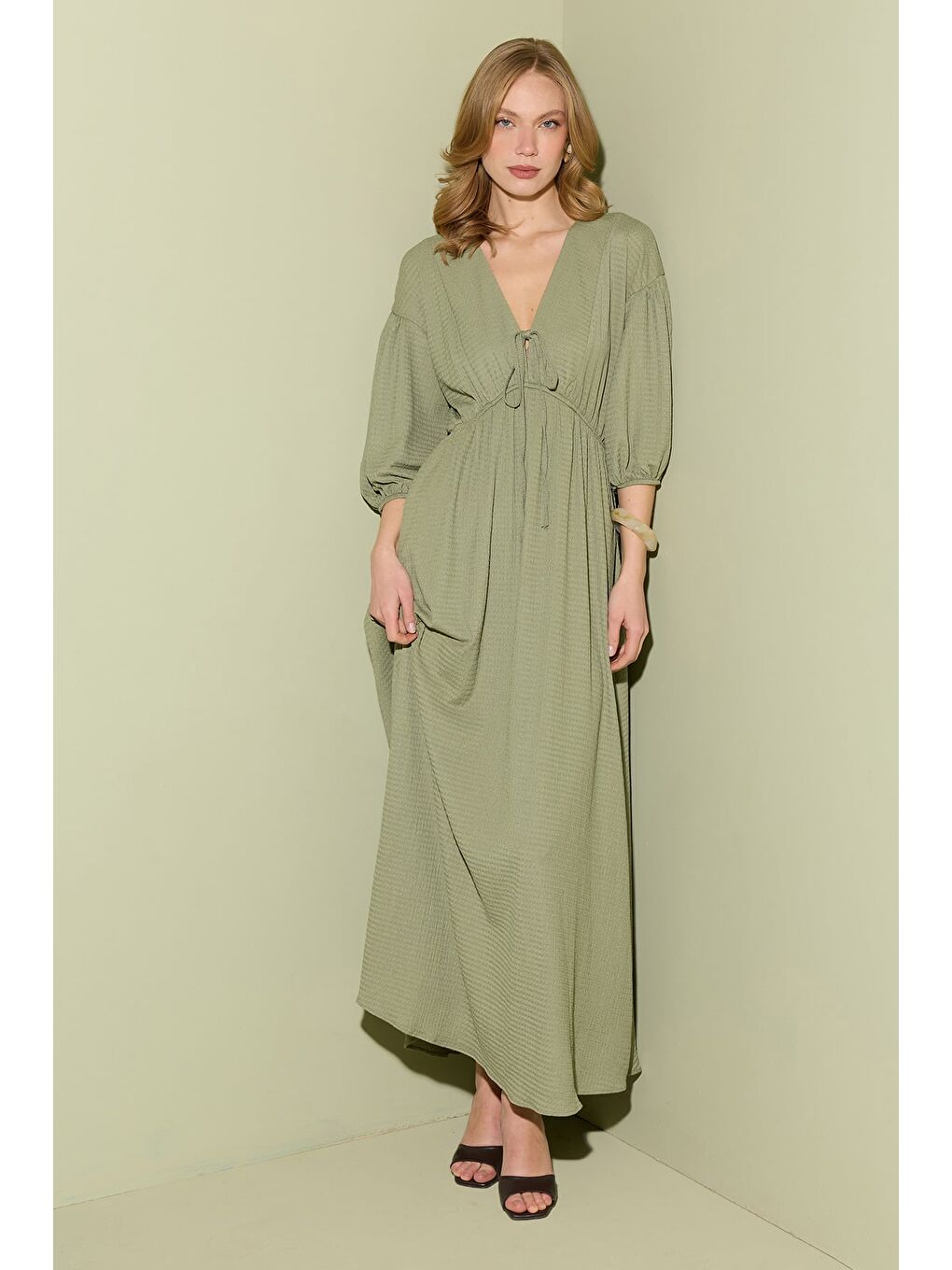 Yeşil Önü Bağlamalı Beli Lastikli Maxi Boy Elbise