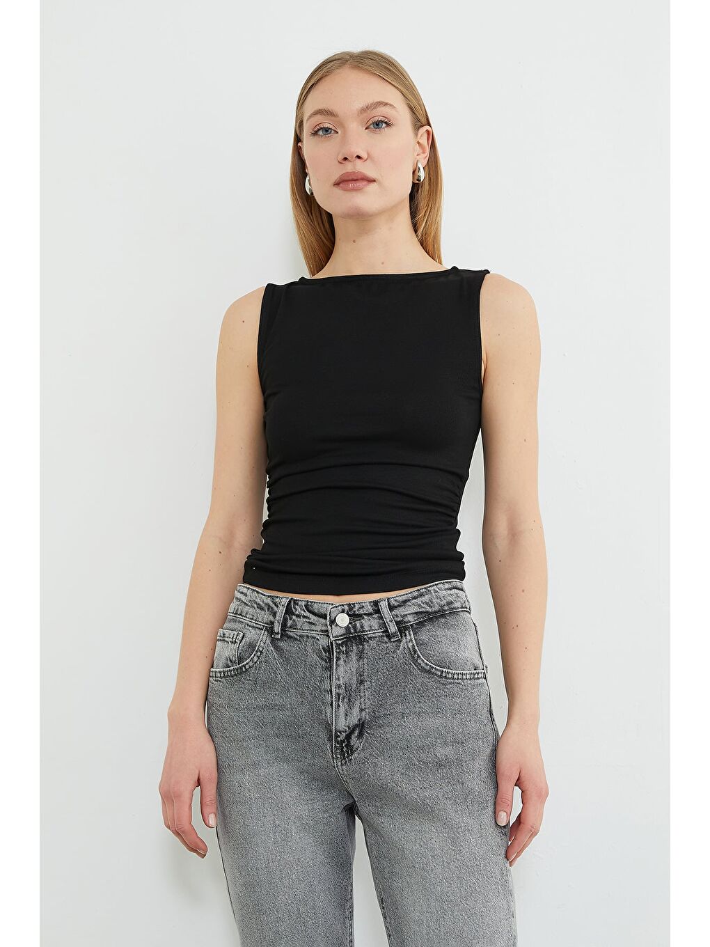 Siyah Yanları Drapeli Kayık Yaka Bluz-1