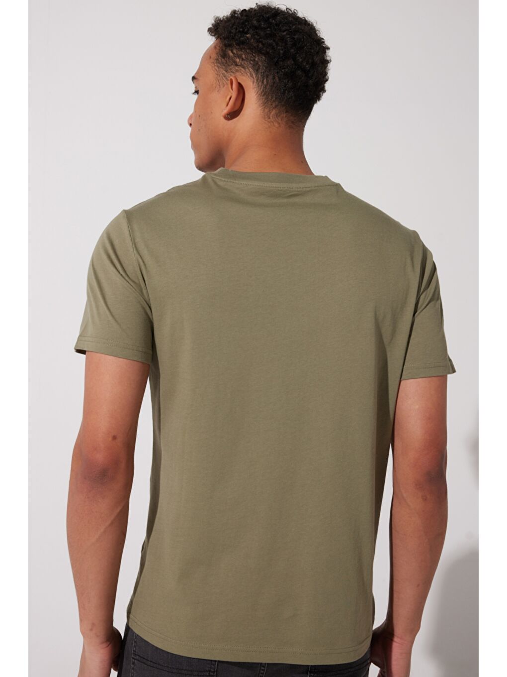 Loose Fit %100 Pamuk Bisiklet Yaka Haki Tişört-3