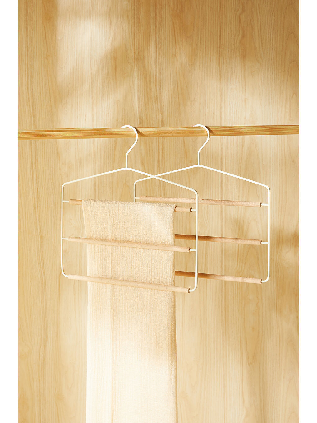 3 Katlı Ahşap Destekli Mat Beyaz Renk Metal Giysi Askısı 32 x 36.5 x 0.47 cm-4