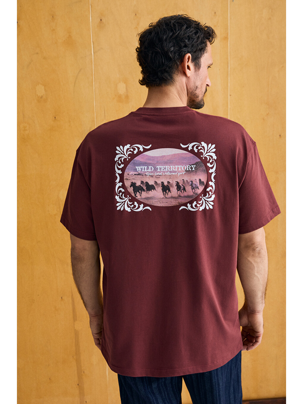 Bordo VALERON Erkek %100 Organik Pamuklu Yuvarlak Yakalı Baskı Detaylı Regular Fit BORDO T-Shirt-1