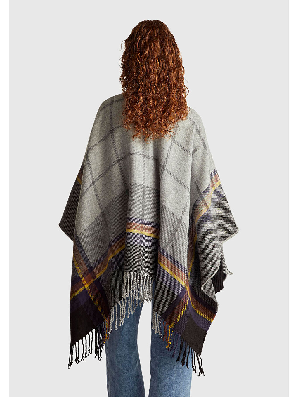 Kadın Antrasit Desenli Ekose Desenli Jakarlı Püskül Detaylı Panço-2