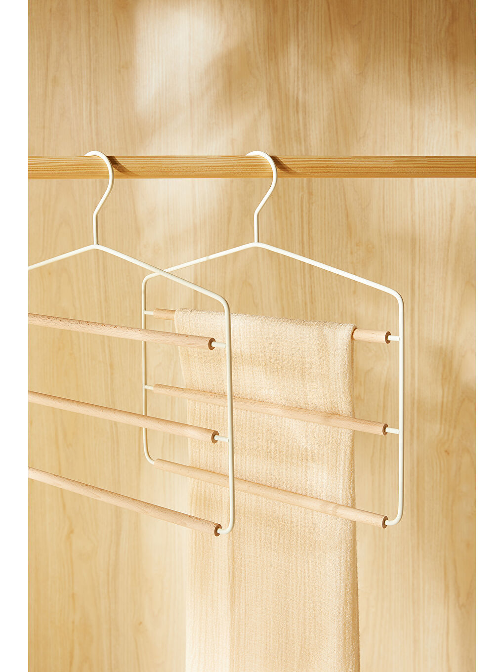 2'li 3 Katlı Ahşap Destekli Mat Beyaz Renk Metal Giysi Askısı 32 x 36.5 x 0.47 cm-2