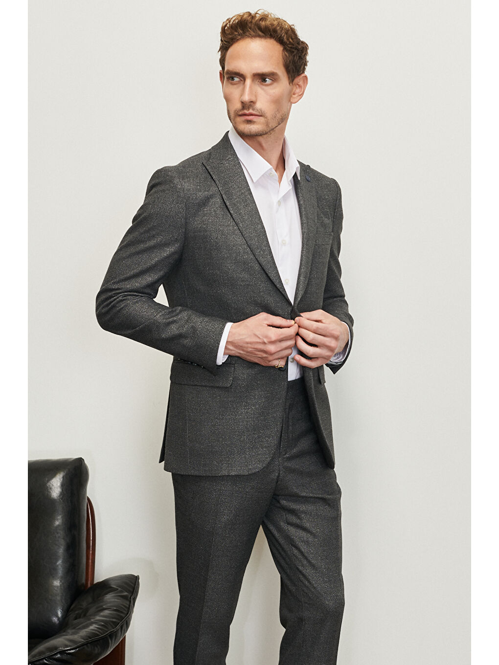 Erkek Antrasit Slim Fit Dar Kesim Kırlangıç Yaka Desenli Takım Elbise