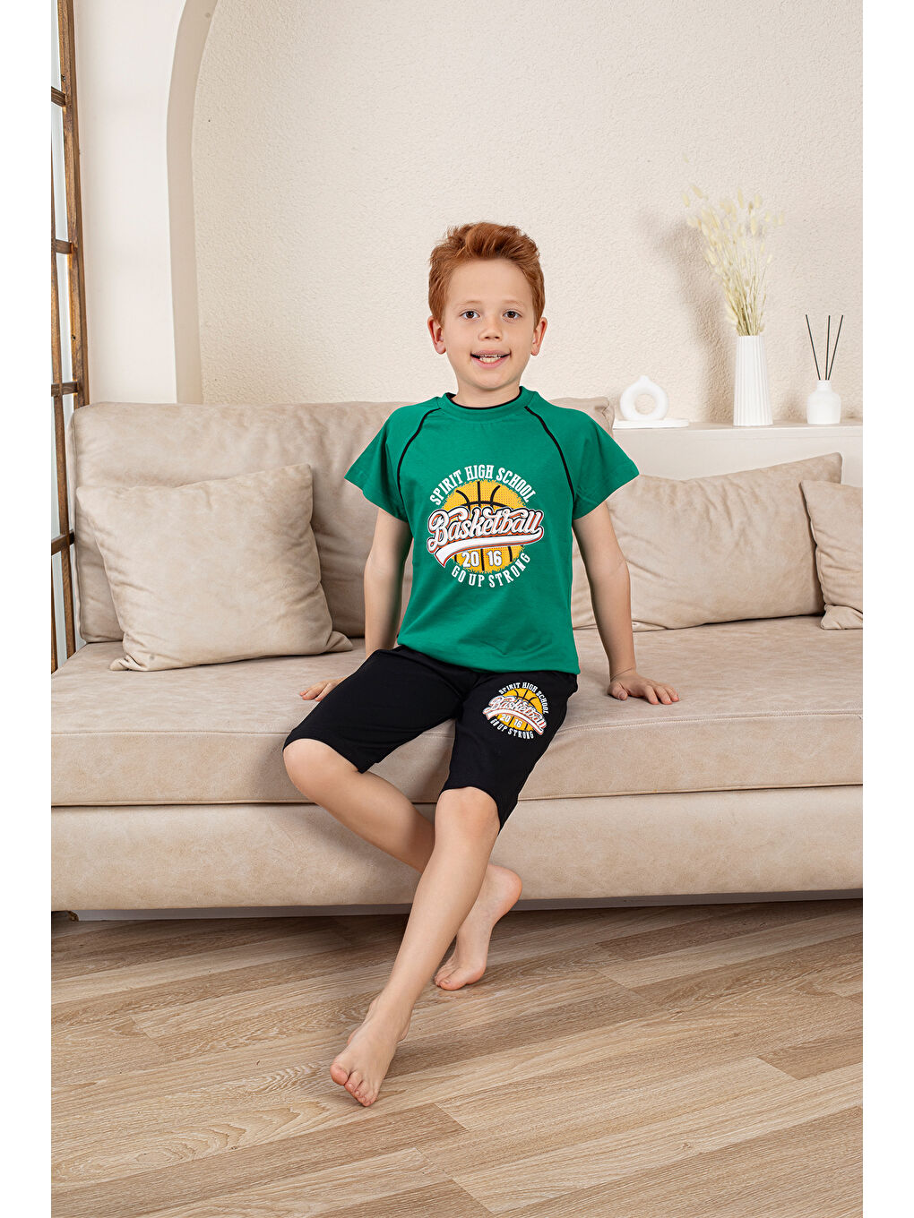 Yeşil Erkek Çocuk %100 Doğal Pamuk Kısa Kollu  Kaprili Pijama Takımı