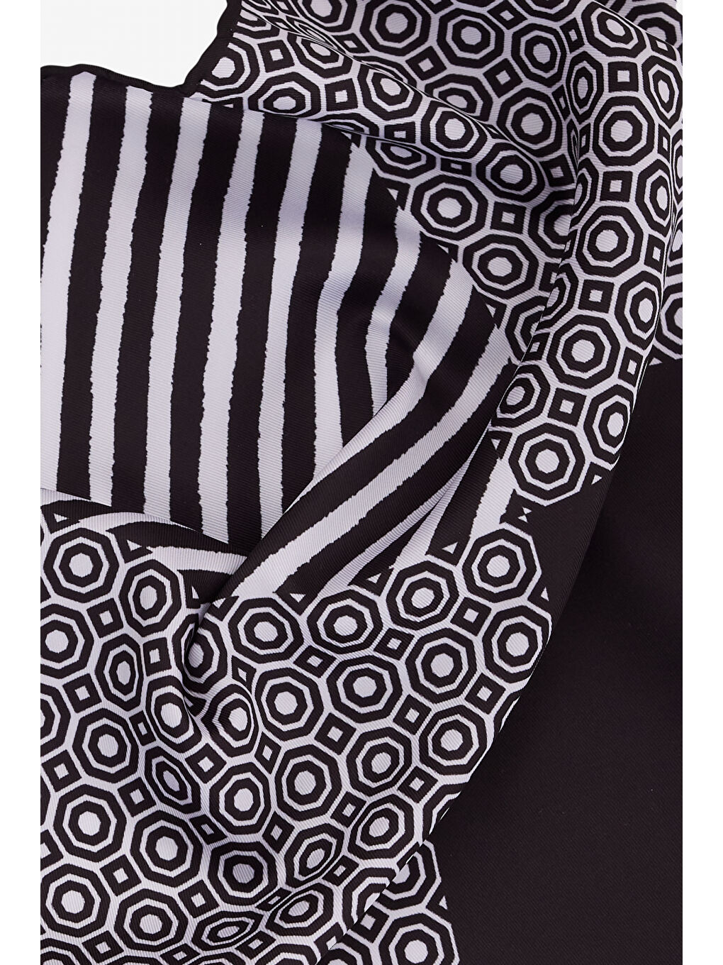 Erkek Siyah-Beyaz Desenli Mendil-2