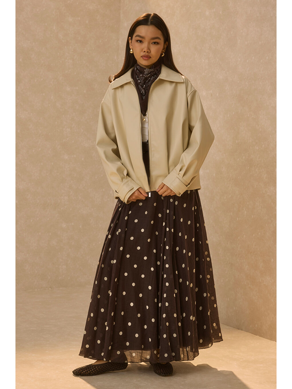 Beyaz Pile Detaylı Deri Ceket Kemik-1