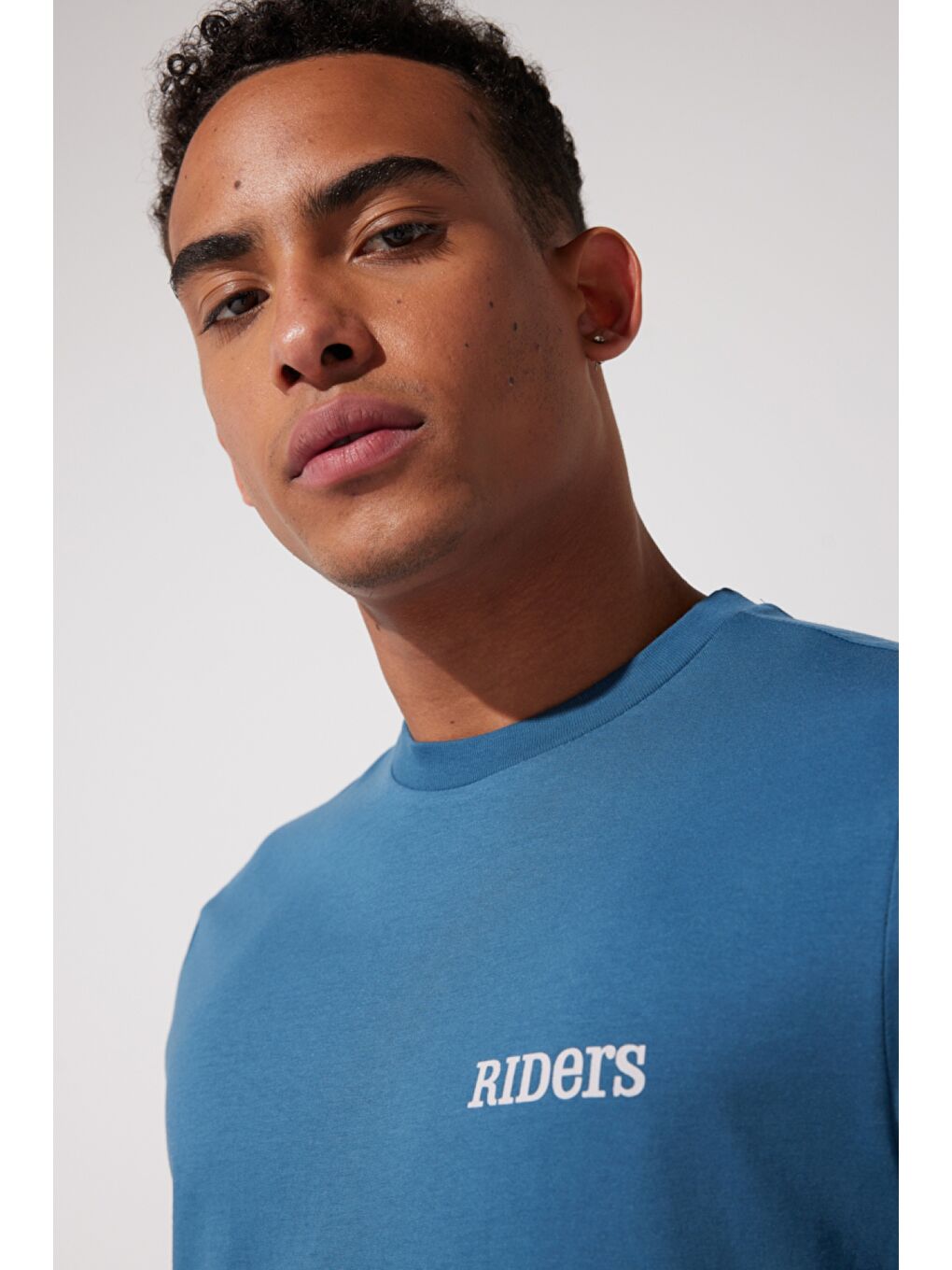 Regular Fit %100 Pamuk Bisiklet Yaka Petrol Mavisi Tişört-1