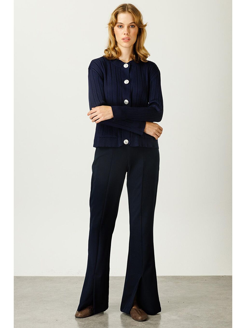 Önden Yırtmaçlı Yüksek Bel Pantolon - Lacivert