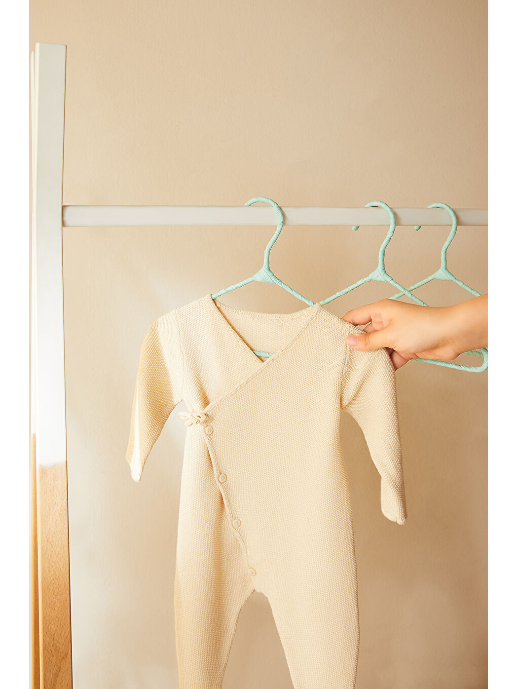 Yeşil 3'lü Mint Renk Kumaş Kaplı Metal Bebek Giysi Askısı19.5 x 30 x 0.3 cm-1