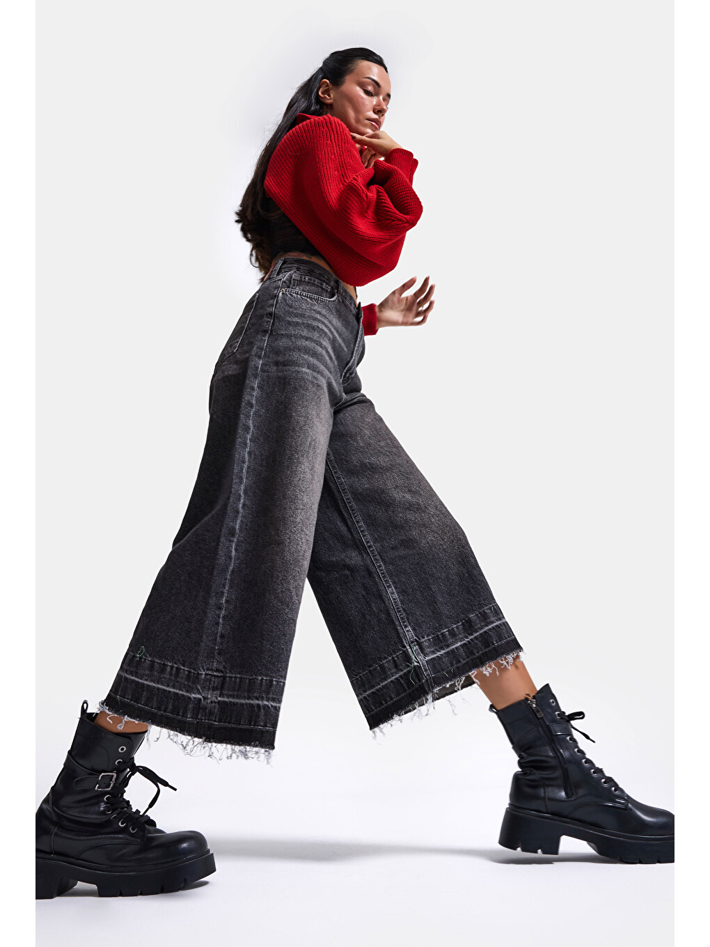 Gri Kadın Füme 4w6-13 Culotte Fit Kiraz Nakış Detaylı Tasarım Denim Jean-1