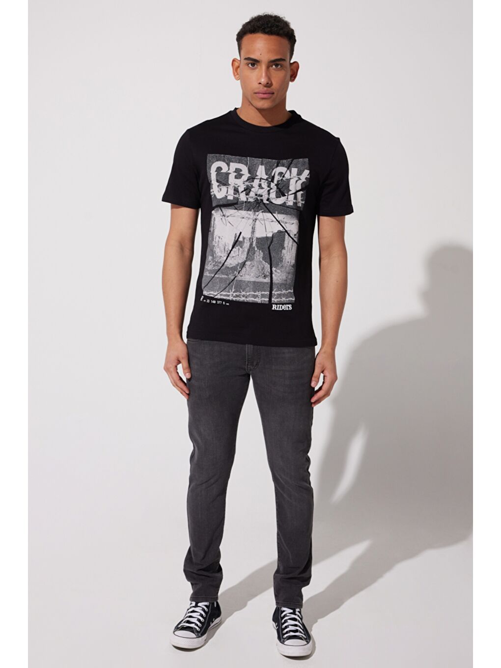 Loose Fit %100 Pamuk Bisiklet Yaka Siyah Tişört-3