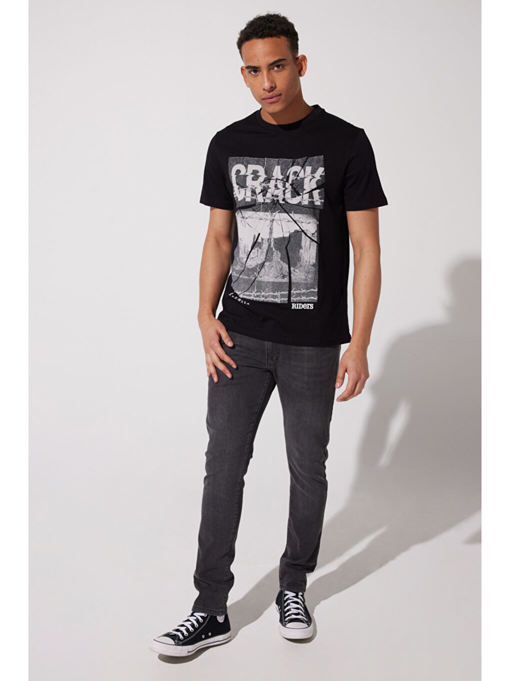Loose Fit %100 Pamuk Bisiklet Yaka Siyah Tişört-4