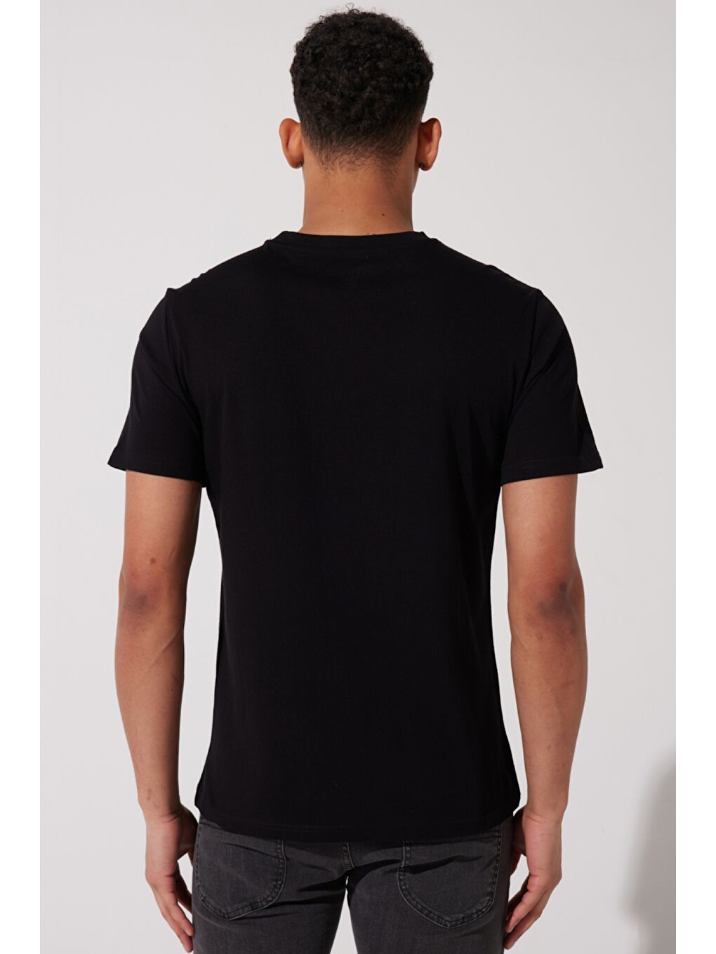 Loose Fit %100 Pamuk Bisiklet Yaka Siyah Tişört-5