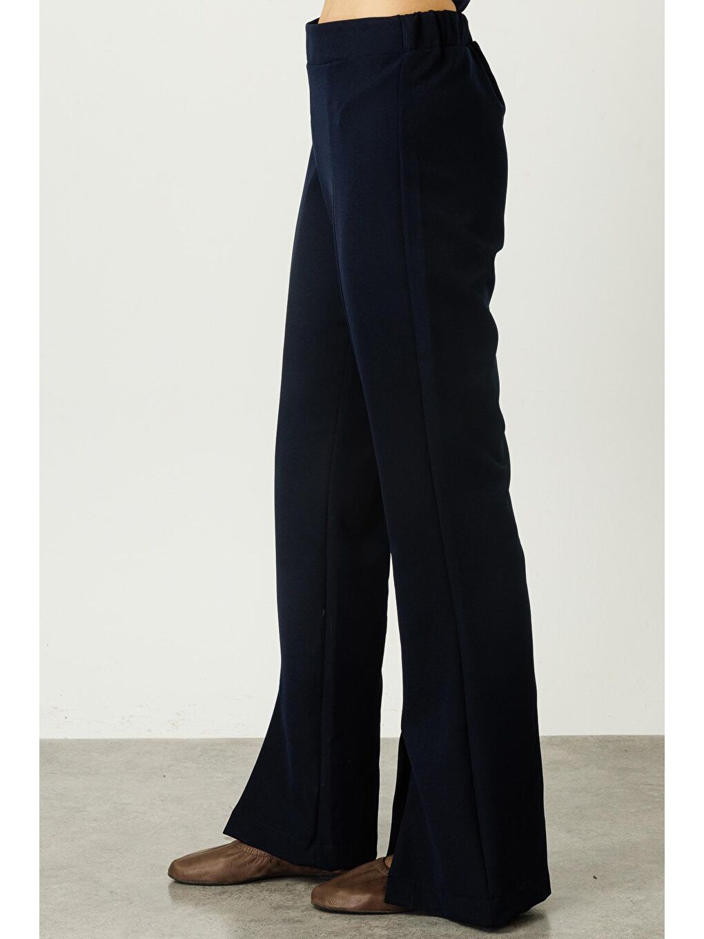 Önden Yırtmaçlı Yüksek Bel Pantolon - Lacivert-3