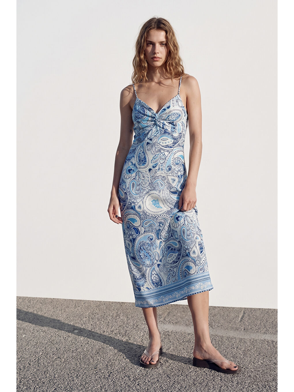 Düğümlü Şal Desenliı Midi Elbise Mavi-2