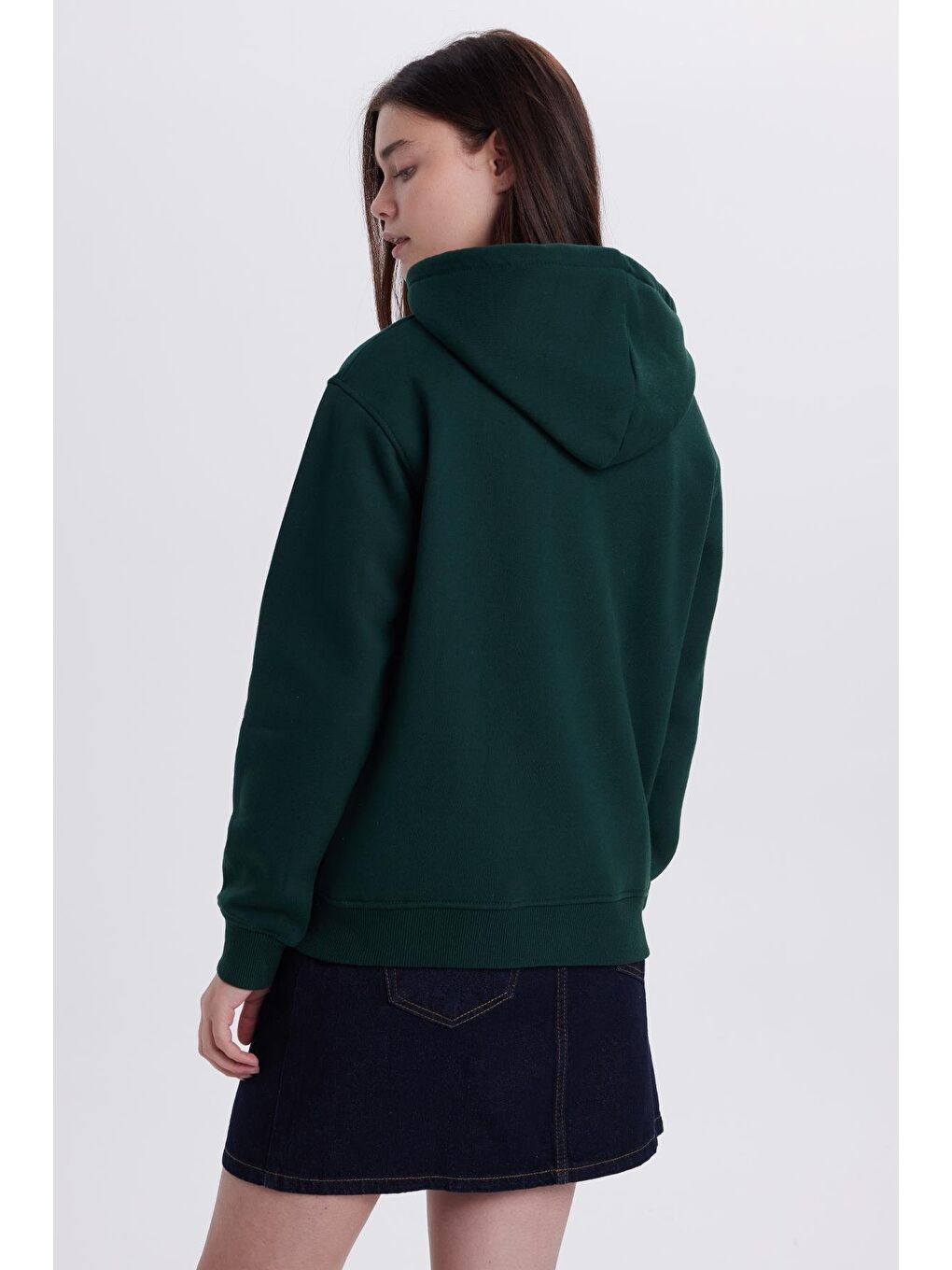 Kadın Relax Fit Rahat Kesim Pamuklu Kapüşonlu Kanguru Cepli Yeşil Sweatshirt-6