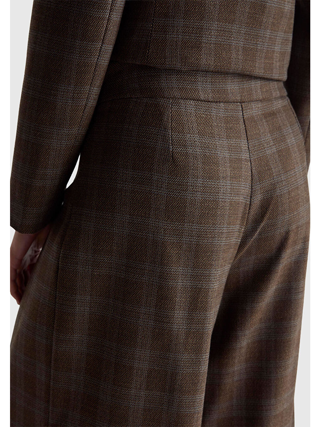 Kadın Kahverengi Viskoz Karışımlı Şort-5