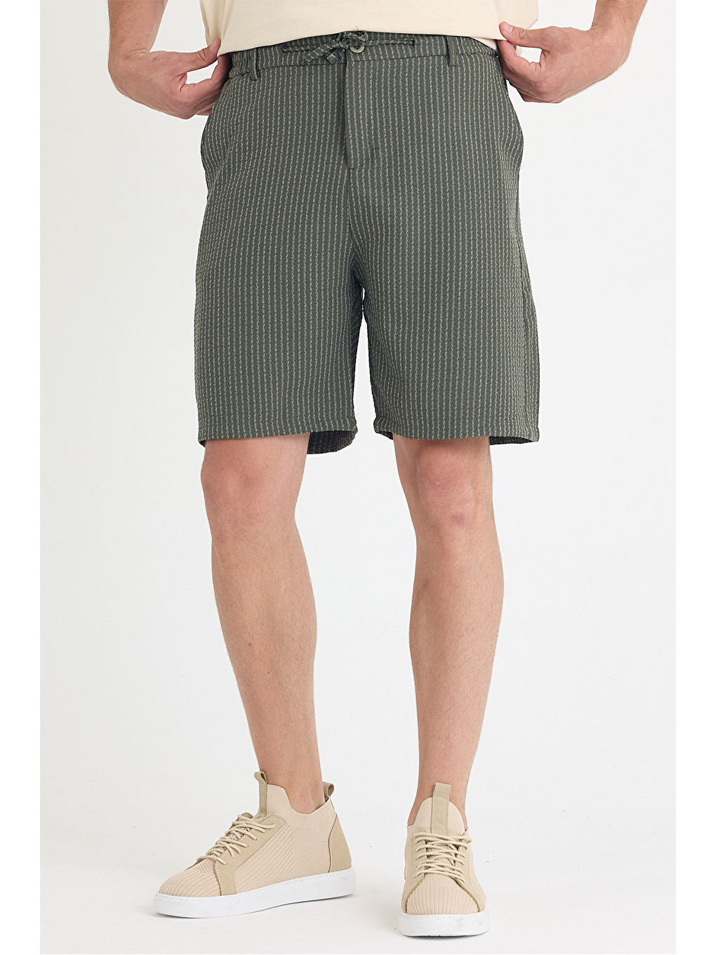 Erkek Haki Çizgili Şort-3