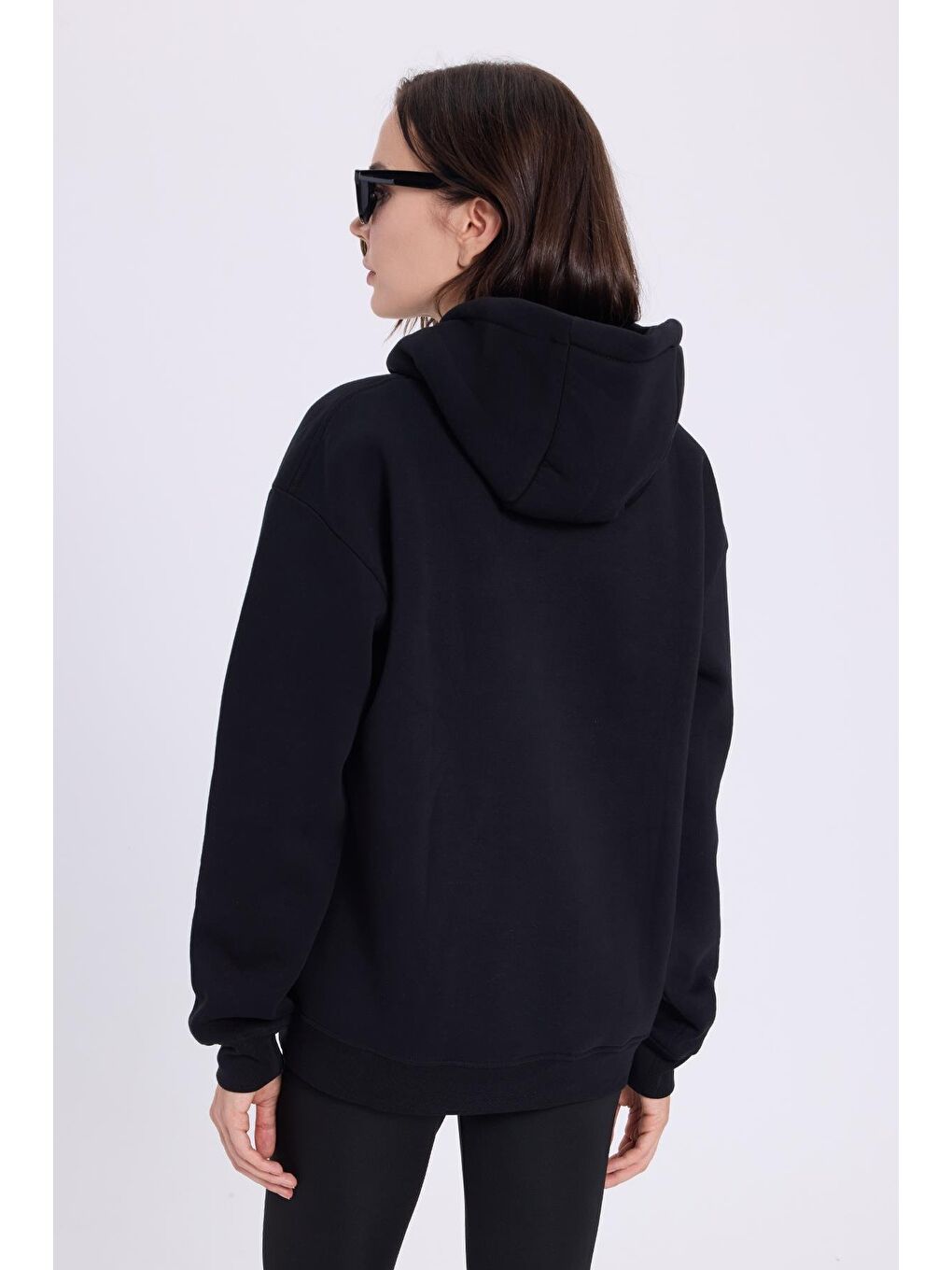 Kadın Oversize Geniş Kesim Pamuklu Yumuşak Dokulu İçi Polarlı Baskılı Siyah Kapüşonlu Sweatshirt-6