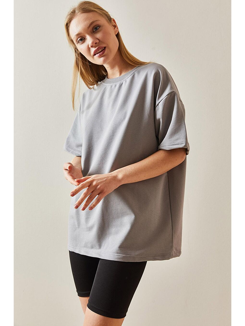 XHAN Gri Gümüş Oversize Basic T-Shirt 3YXK1-47087-23 - 3