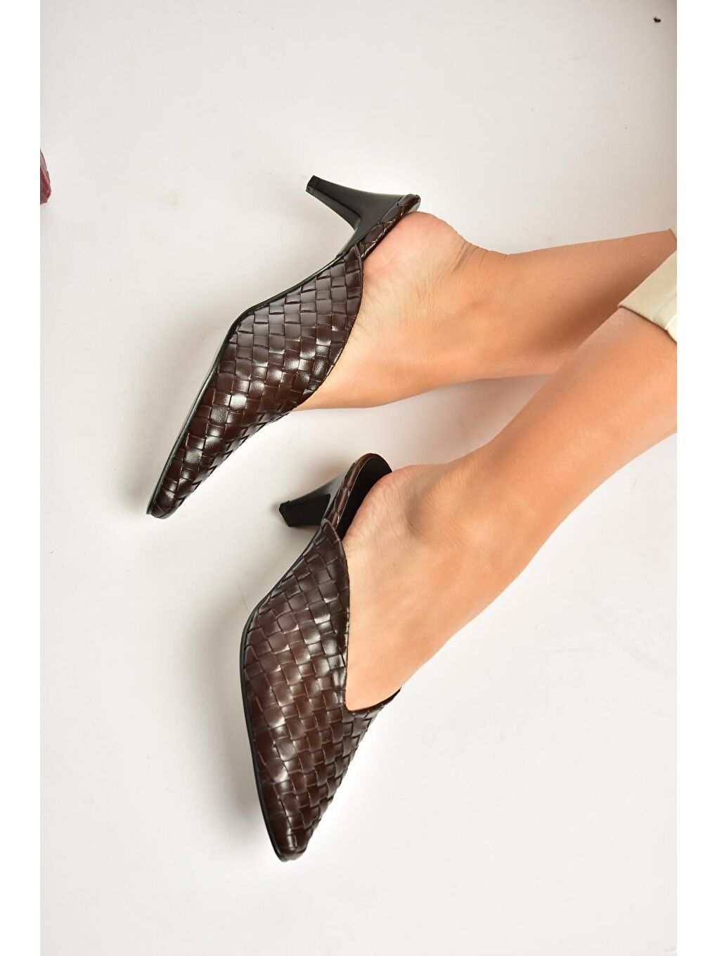 Kahverengi Kadın Terlik Y654660709-4