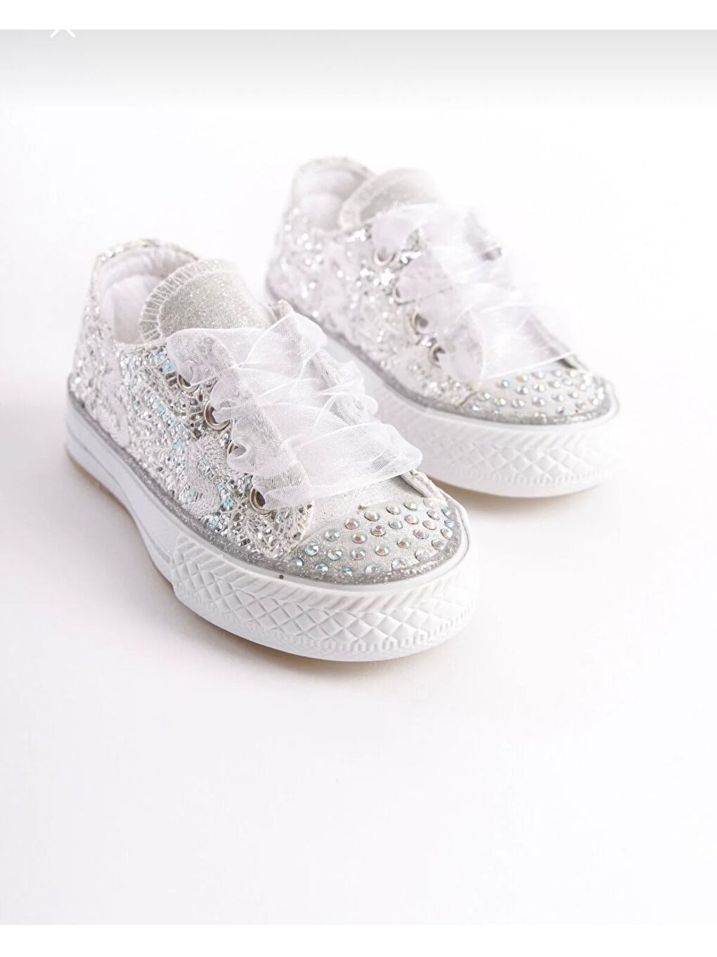 Beyaz TAŞLI BAGCIKLI GÜMÜŞ ORTOPEDİK KIZ  ÇOCUK AYAKKABI 21-30 IŞIKLIDIR