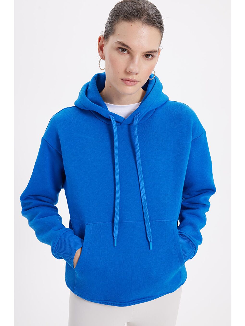 Kadın Oversize Geniş Kesim Pamuklu Yumuşak Dokulu İçi Polarlı Basic Saks Mavi Kapüşonlu Sweatshirt