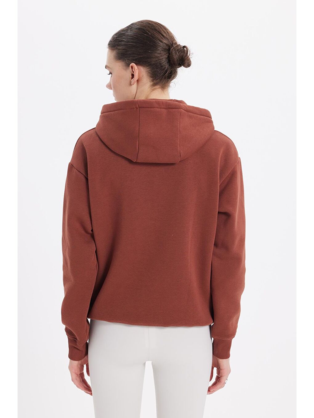 Kadın Oversize Geniş Kesim Pamuklu Yumuşak Dokulu İçi Polarlı Basic Kahverengi Kapüşonlu Sweatshirt-6