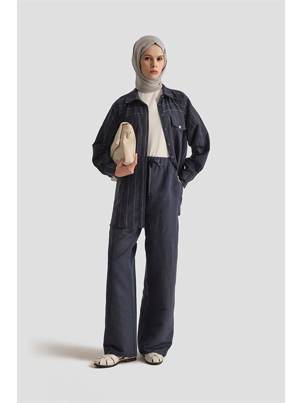 Çizgili Gömlekli Takım 25Y6010 Lacivert-1