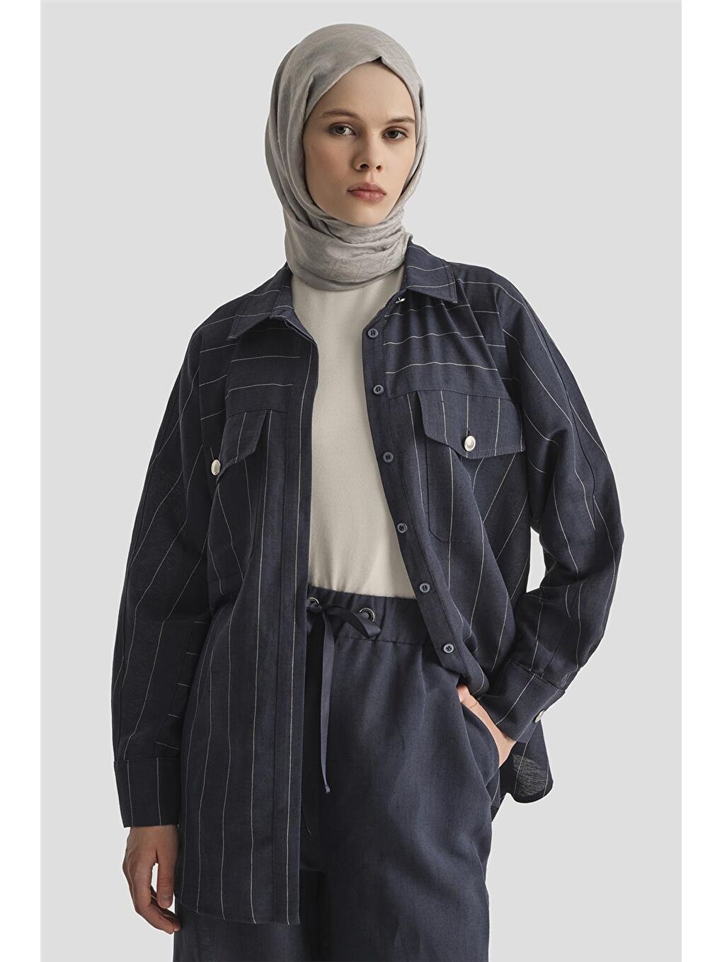 Çizgili Gömlekli Takım 25Y6010 Lacivert-2