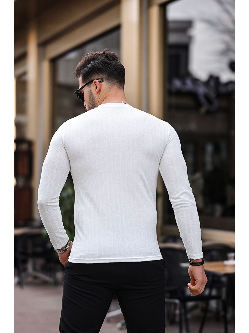 Beyaz Jakarlı Mevsimlik Sweatshirt-3