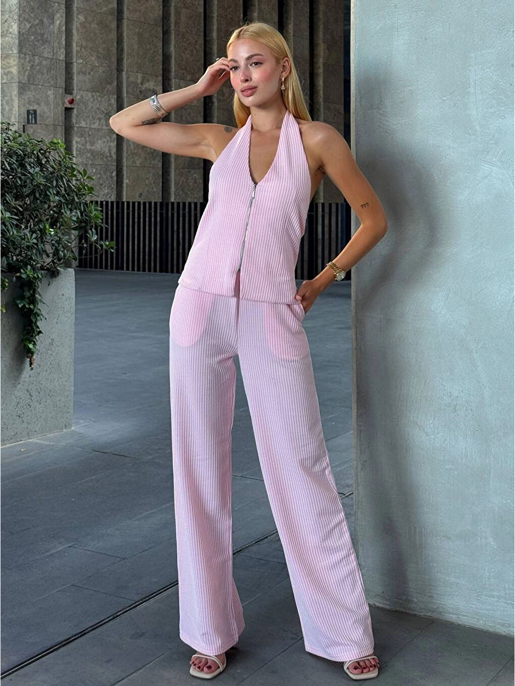 Kadın Pembe Çizgili Önü Fermuarlı Bluz Pantolon İkili Takım HZL25S-ZK13691